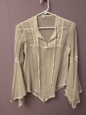 Vintage late 60’sBoho Cream Lace-Trim V-Neck Peasant Blouse